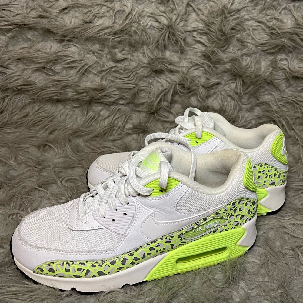 Vintage AirMax 90s Neon Green, White and two-toned gray.